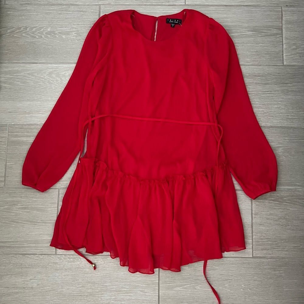 Trixxi NWT Red Flowy Dress Long Sleeves and Tie size Small